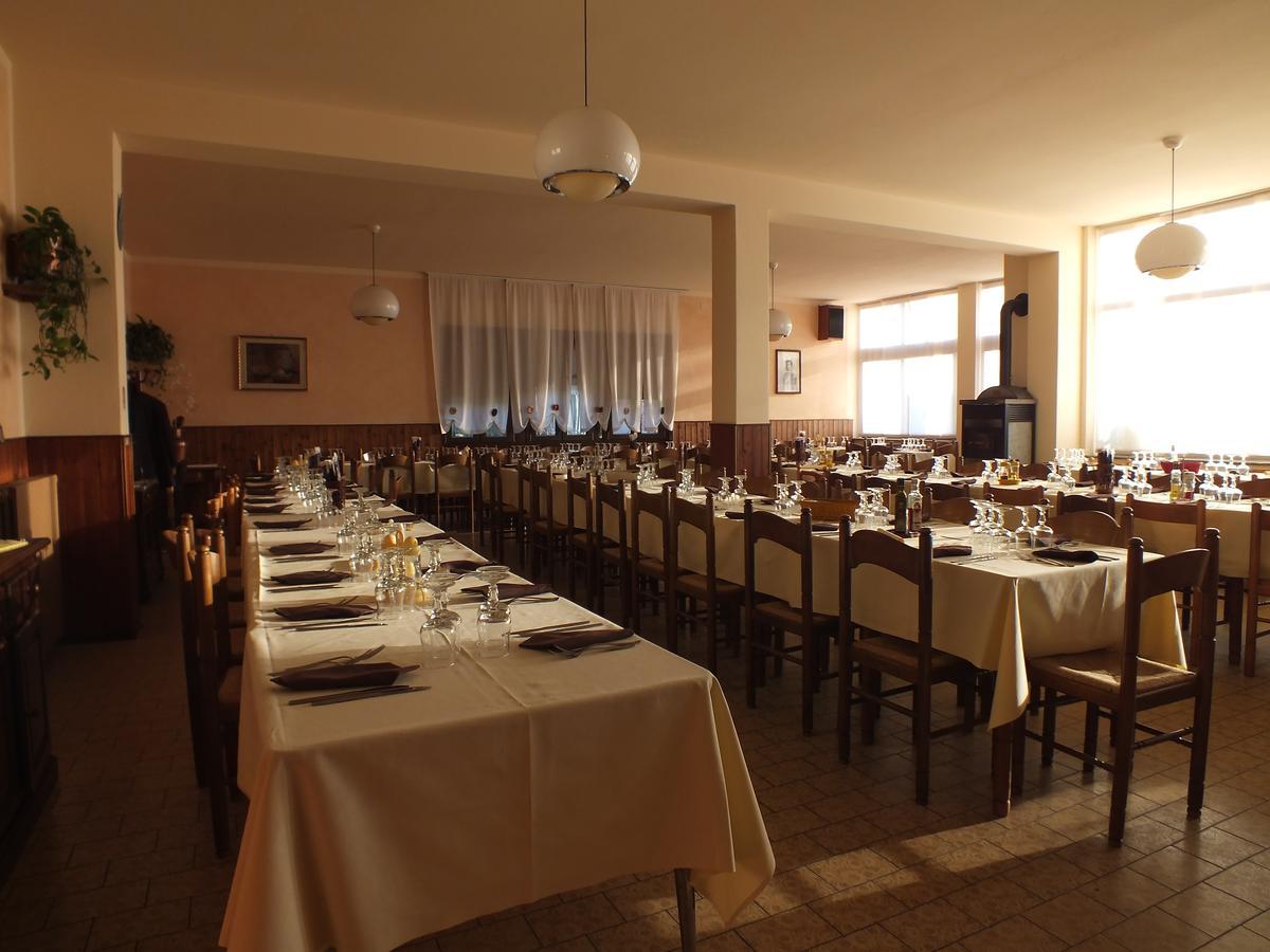 Albergo Ristorante Innocenti Ardenno Buitenkant foto